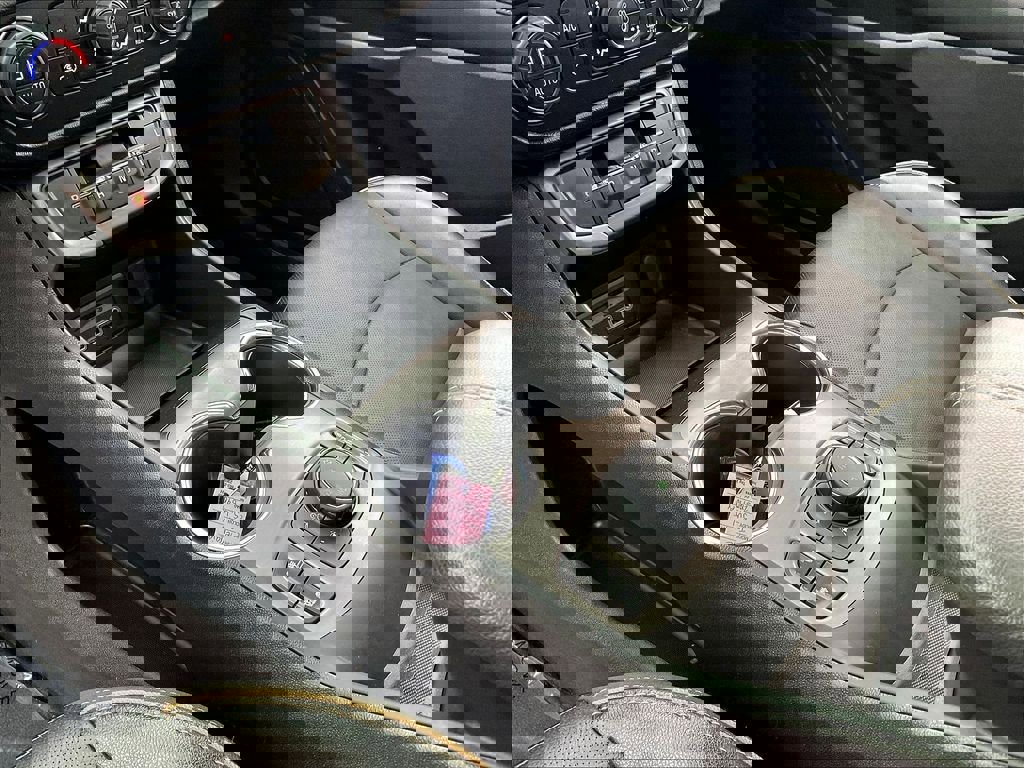 Used 2024 GMC Terrain AT4 image 19