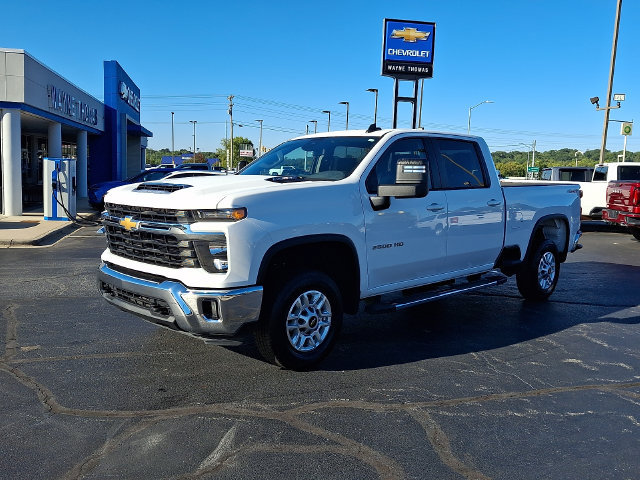 Used 2025 Chevrolet Silverado 2500 LT w/ Convenience Package AWD/4WD image 3