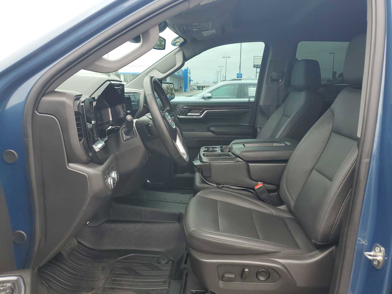 Used 2024 GMC Sierra 1500 SLT w/ X31 Off-Road Package AWD/4WD image 14