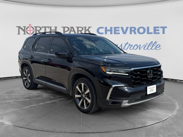 Used 2025 Honda Pilot Elite image 1