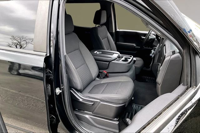 Used 2022 Chevrolet Silverado 1500 Custom w/ Safety Confidence Package image 26