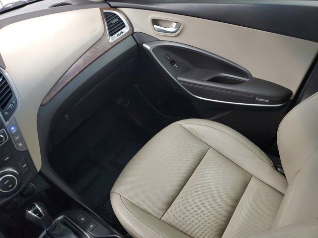 Used 2018 Hyundai Santa Fe Limited w/ Cargo Package image 11