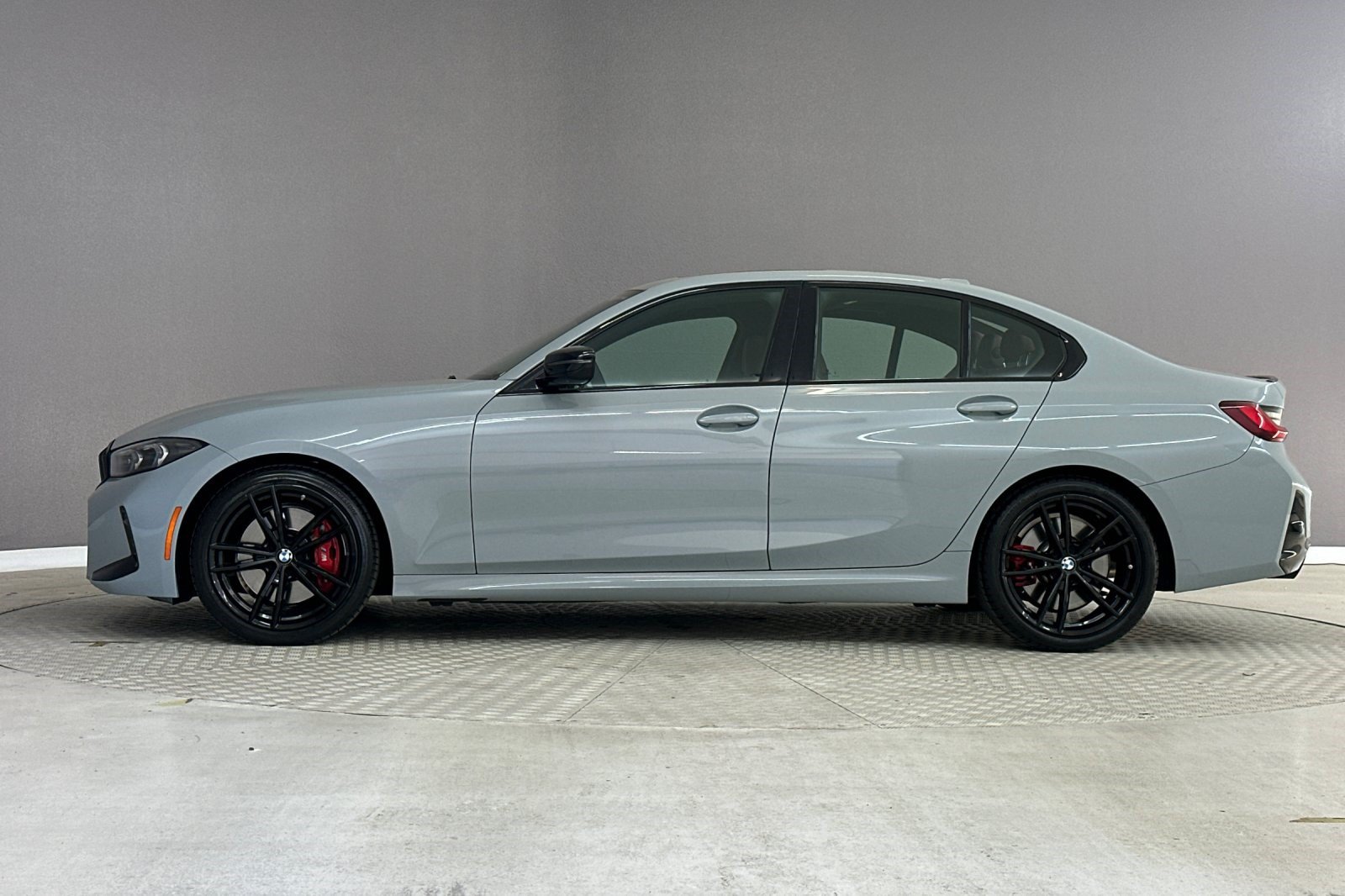 Certified 2024 BMW 330i Sedan w/ M Sport Package RWD image 2