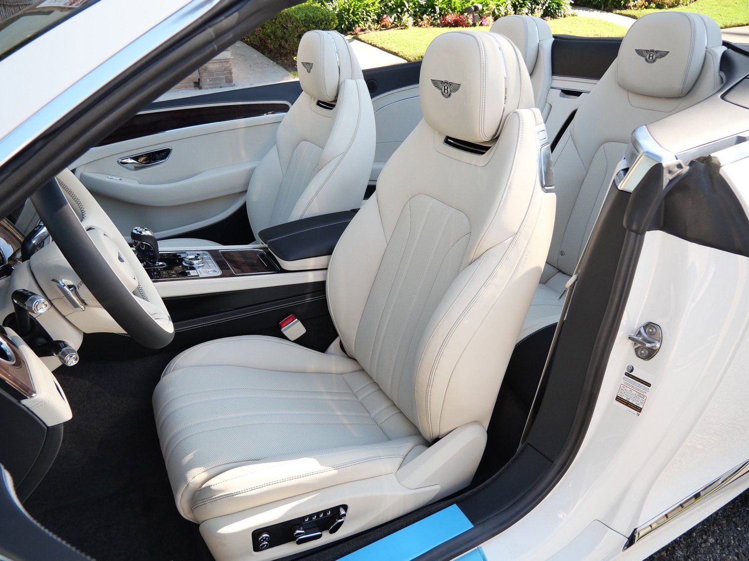 New 2026 Bentley Continental GTC AWD/4WD image 14