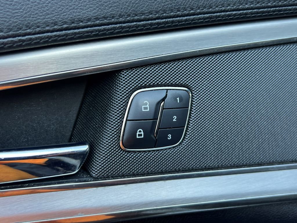 Used 2016 Lincoln MKX Premiere image 27