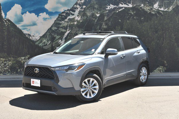 Certified 2023 Toyota Corolla Cross LE w/ Moonroof Package AWD/4WD image 6