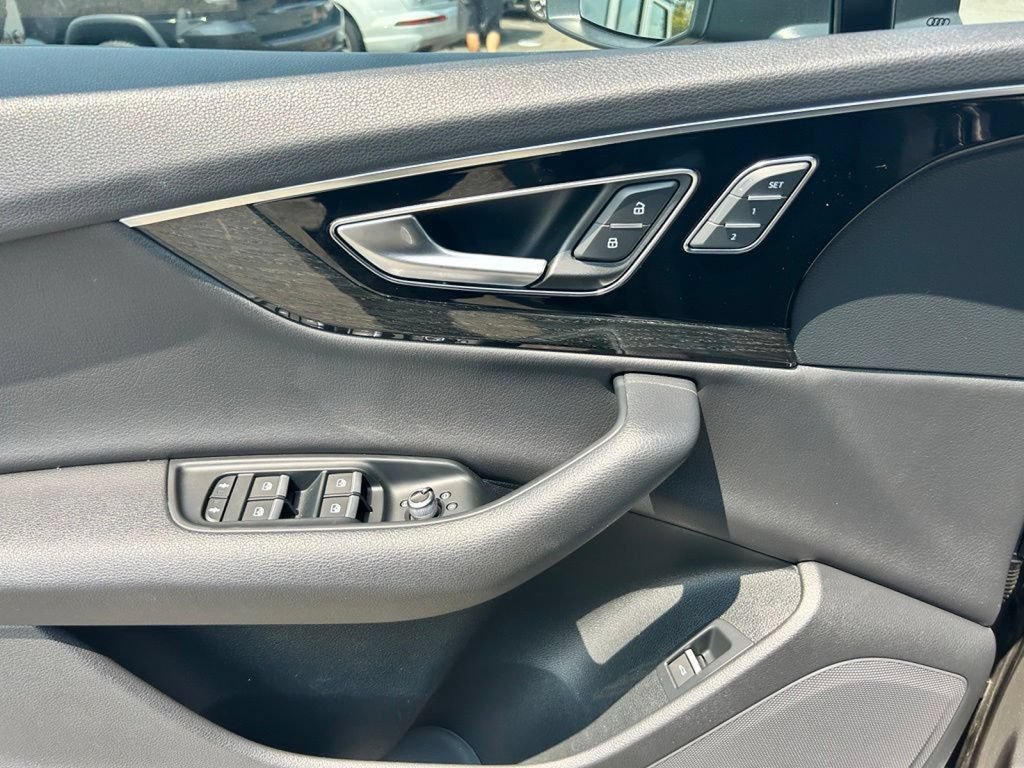 Used 2019 Audi Q7 3.0T Premium AWD/4WD image 22