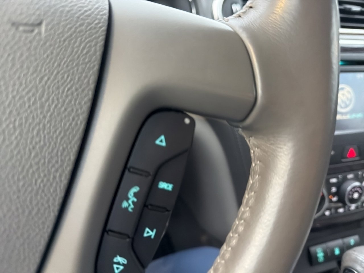 Used 2016 Buick Enclave Convenience image 24