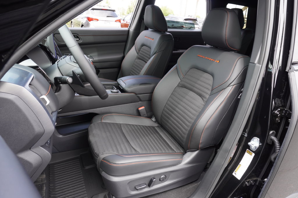 New 2026 Nissan Pathfinder Rock Creek w/ Rock Creek Premium Package AWD/4WD image 15