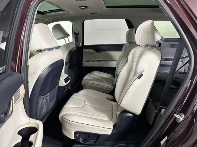 Used 2023 Hyundai Palisade Limited w/ Cargo Package image 26