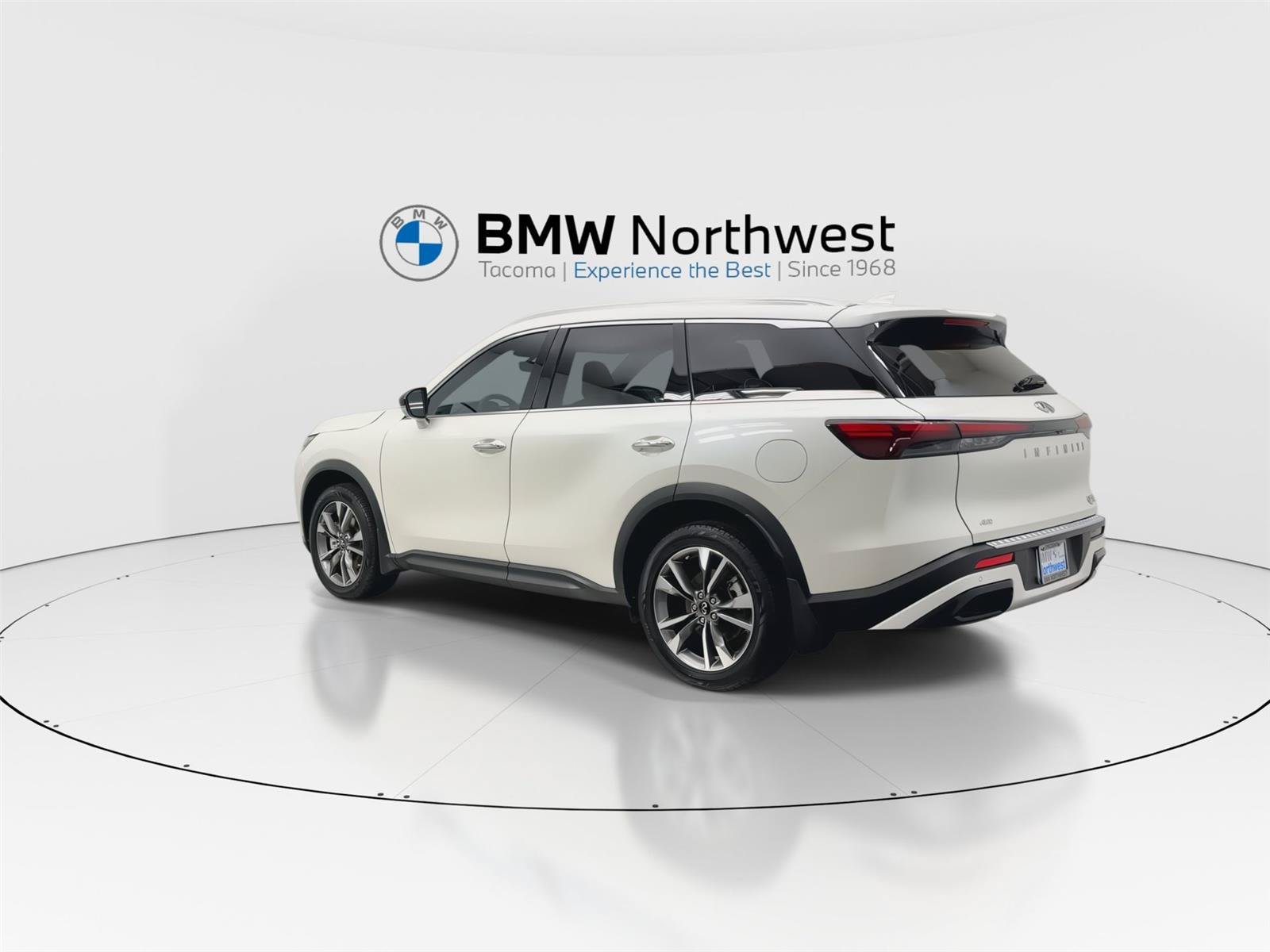 Used 2023 INFINITI QX60 Luxe w/ Cargo Package AWD/4WD image 12