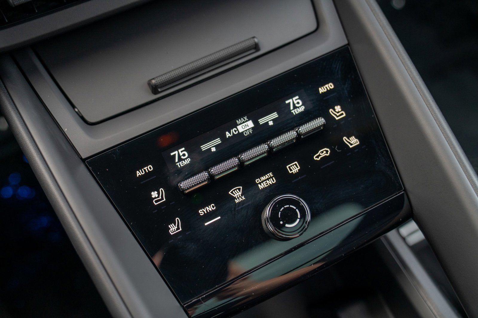 New 2025 Porsche Macan 4S Electric image 20