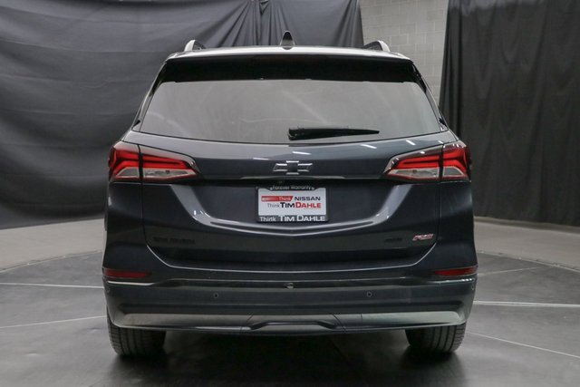 Used 2023 Chevrolet Equinox RS w/ RS Leather Package image 11