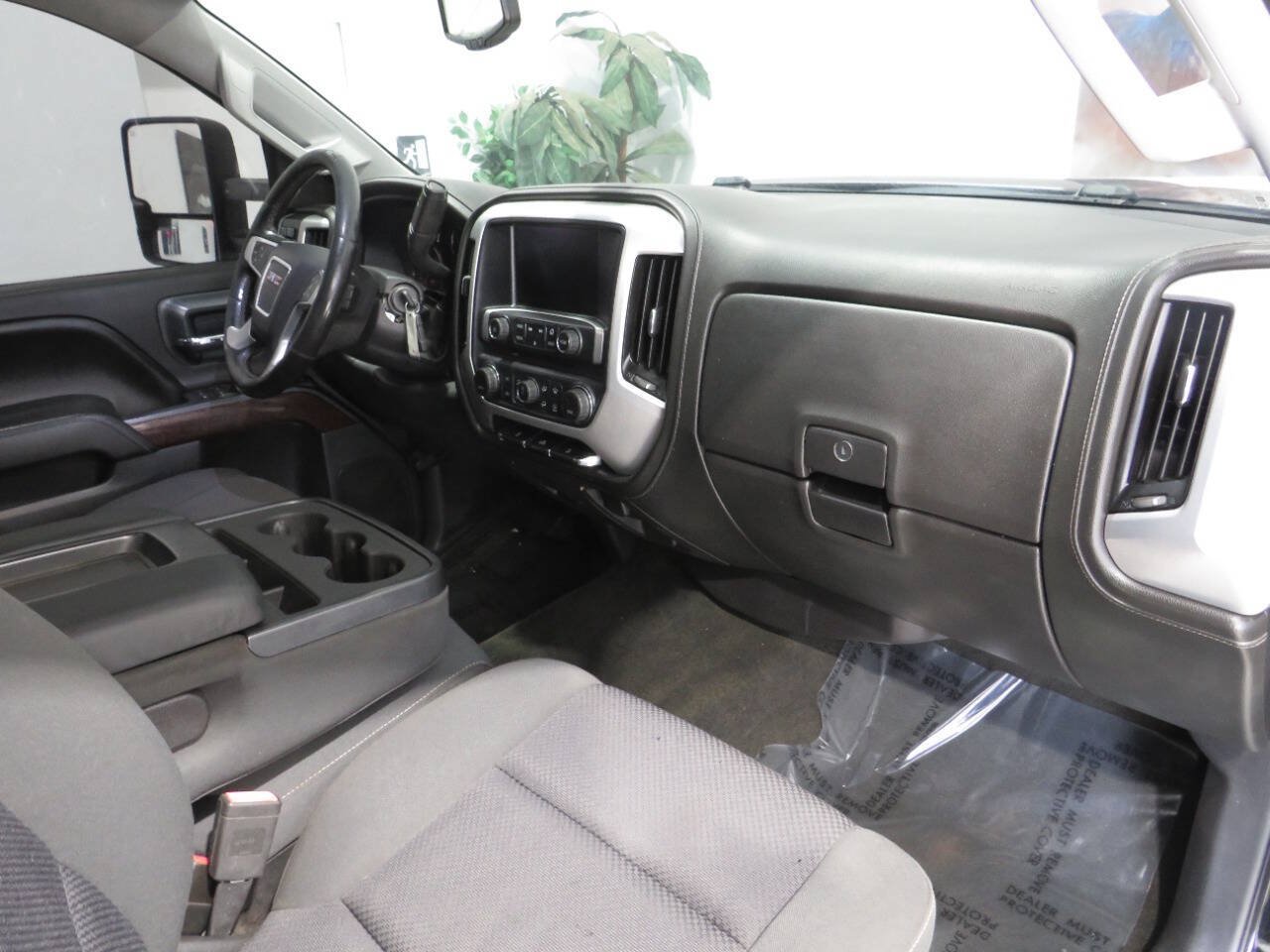 Used 2015 GMC Sierra 2500 SLE w/ SLE Preferred Package AWD/4WD image 10