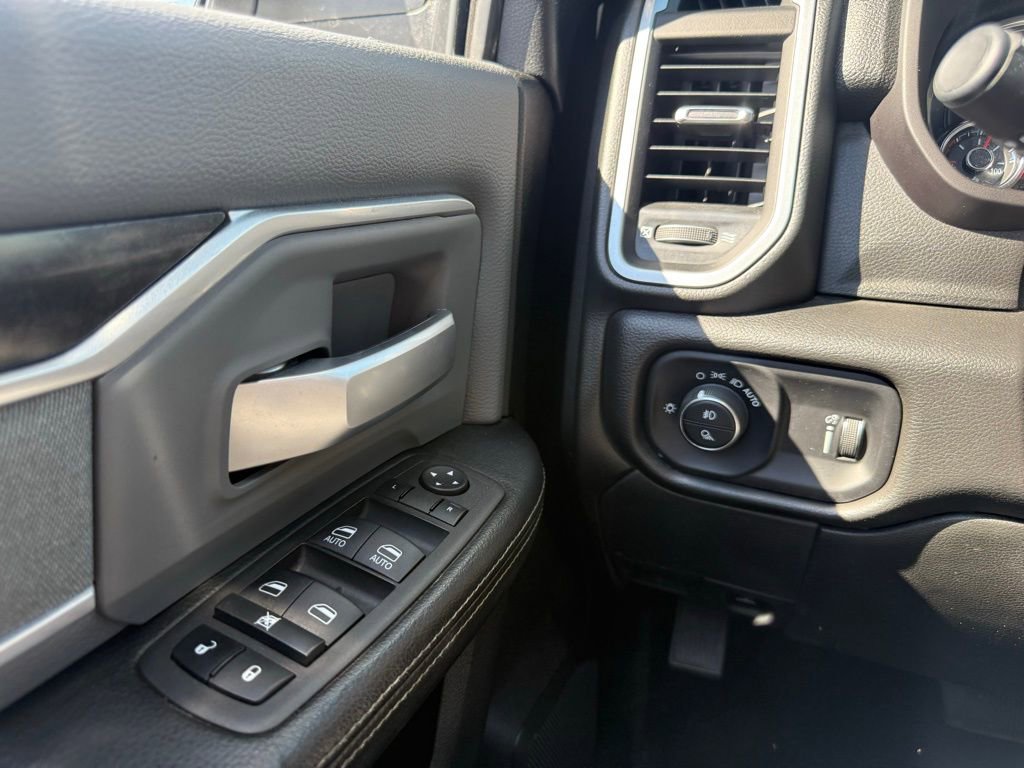 Used 2022 RAM 2500 Big Horn w/ Cold Weather Group image 9