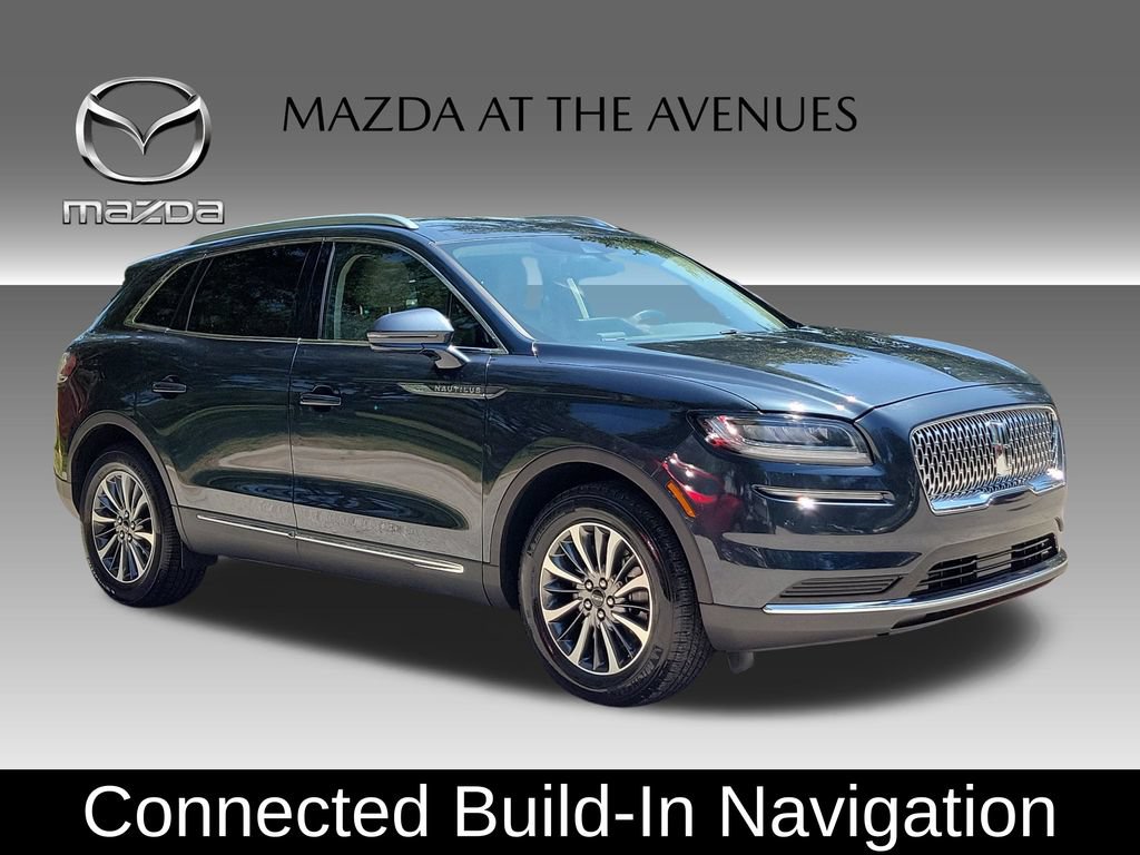 Used 2023 Lincoln Nautilus FWD w/ Premium Package image 3