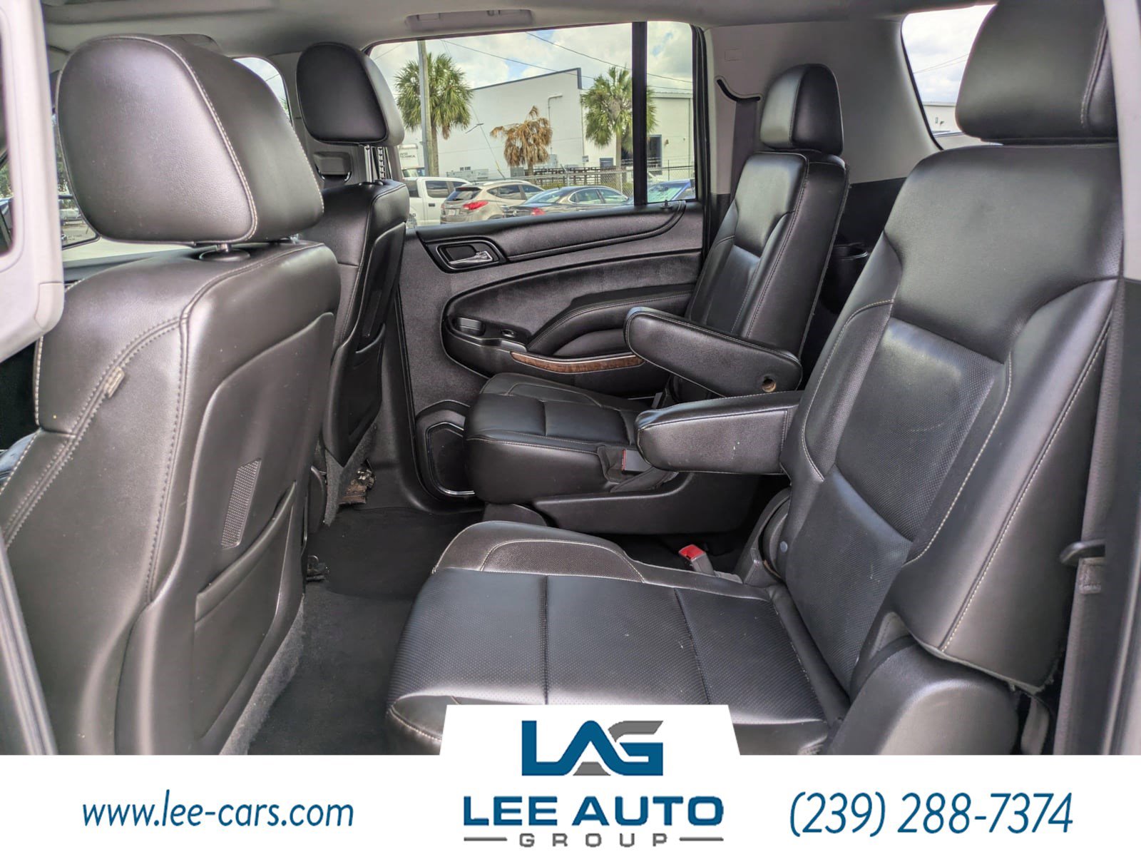 Used 2015 Chevrolet Suburban LTZ RWD image 11