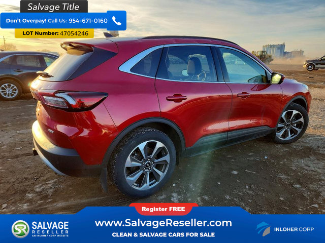 Used 2023 Ford Escape Platinum w/ Premium Technology Package AWD/4WD image 4