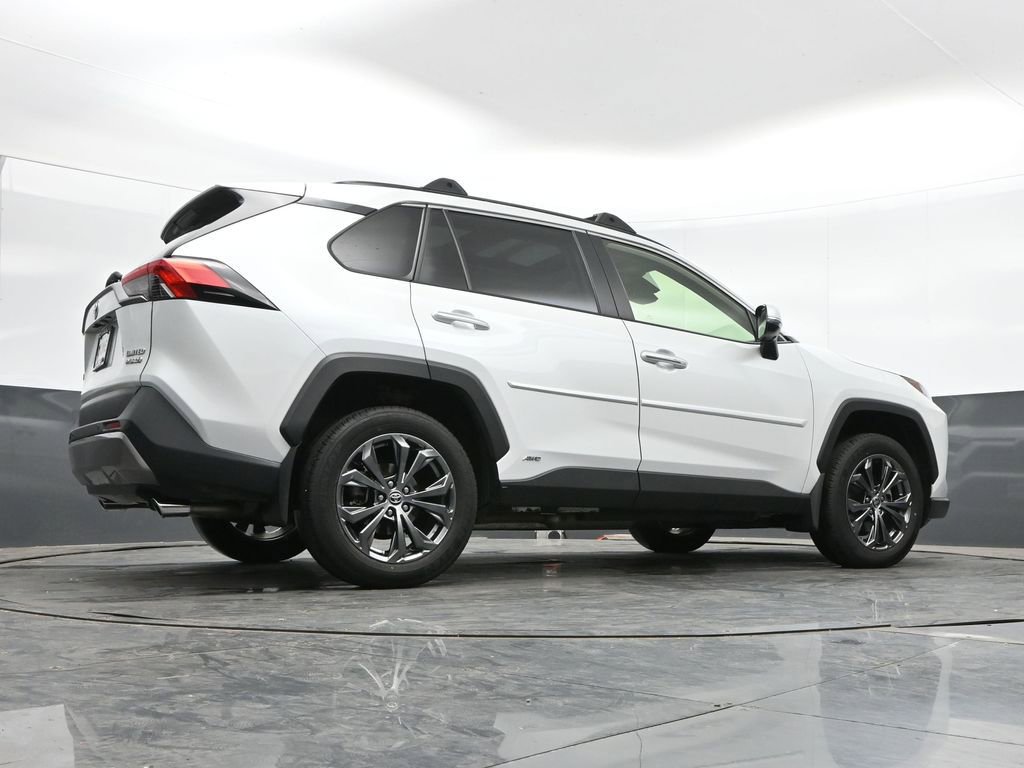 Used 2024 Toyota RAV4 Limited w/ Advanced Technology Package AWD/4WD image 40
