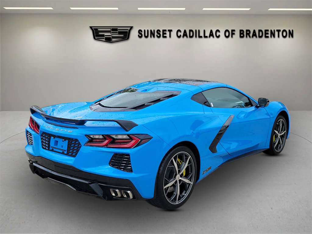 Used 2021 Chevrolet Corvette Stingray Premium Cpe w/ Z51 Performance Package image 4
