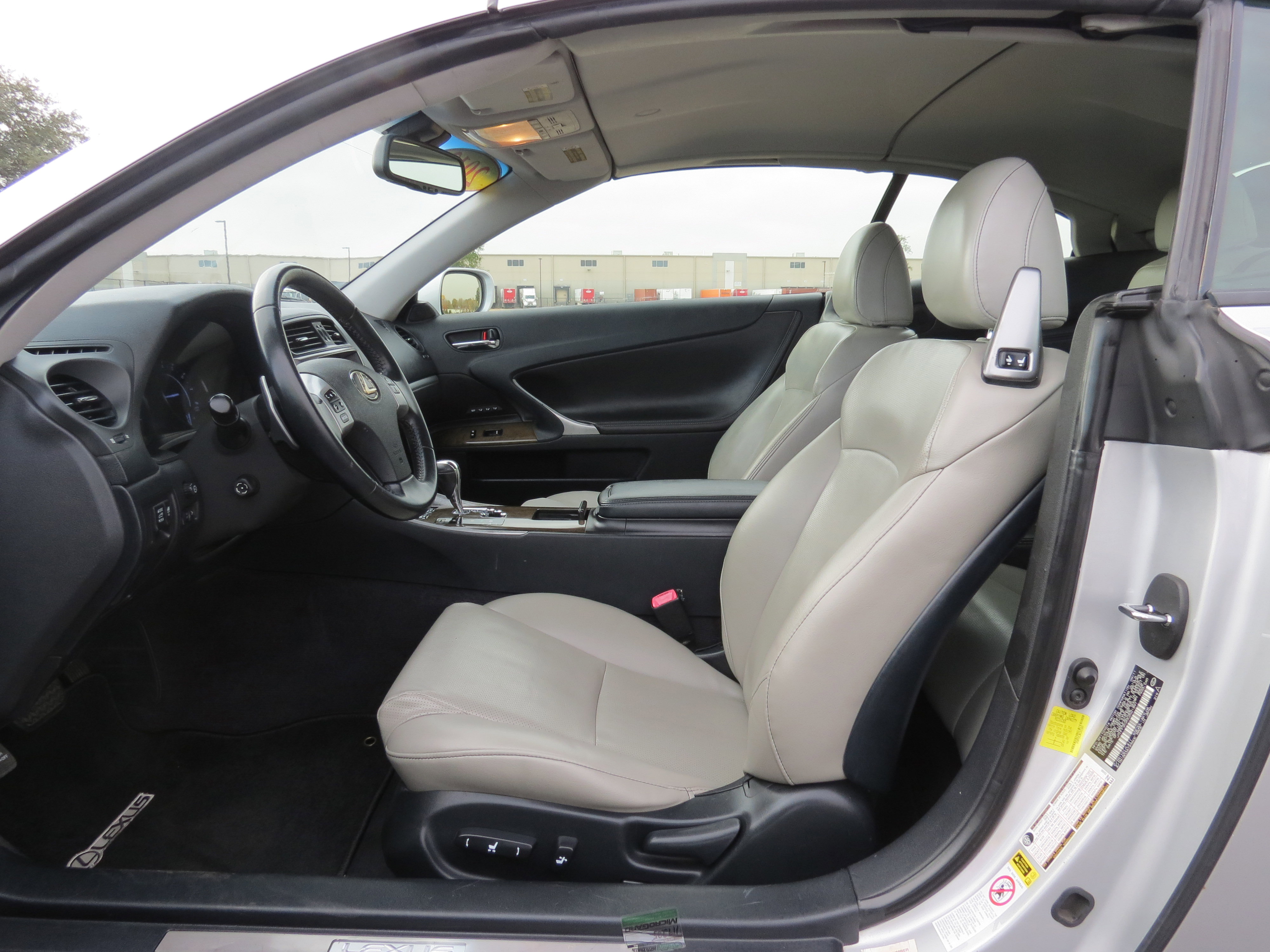 Used 2012 Lexus IS 250C image 36