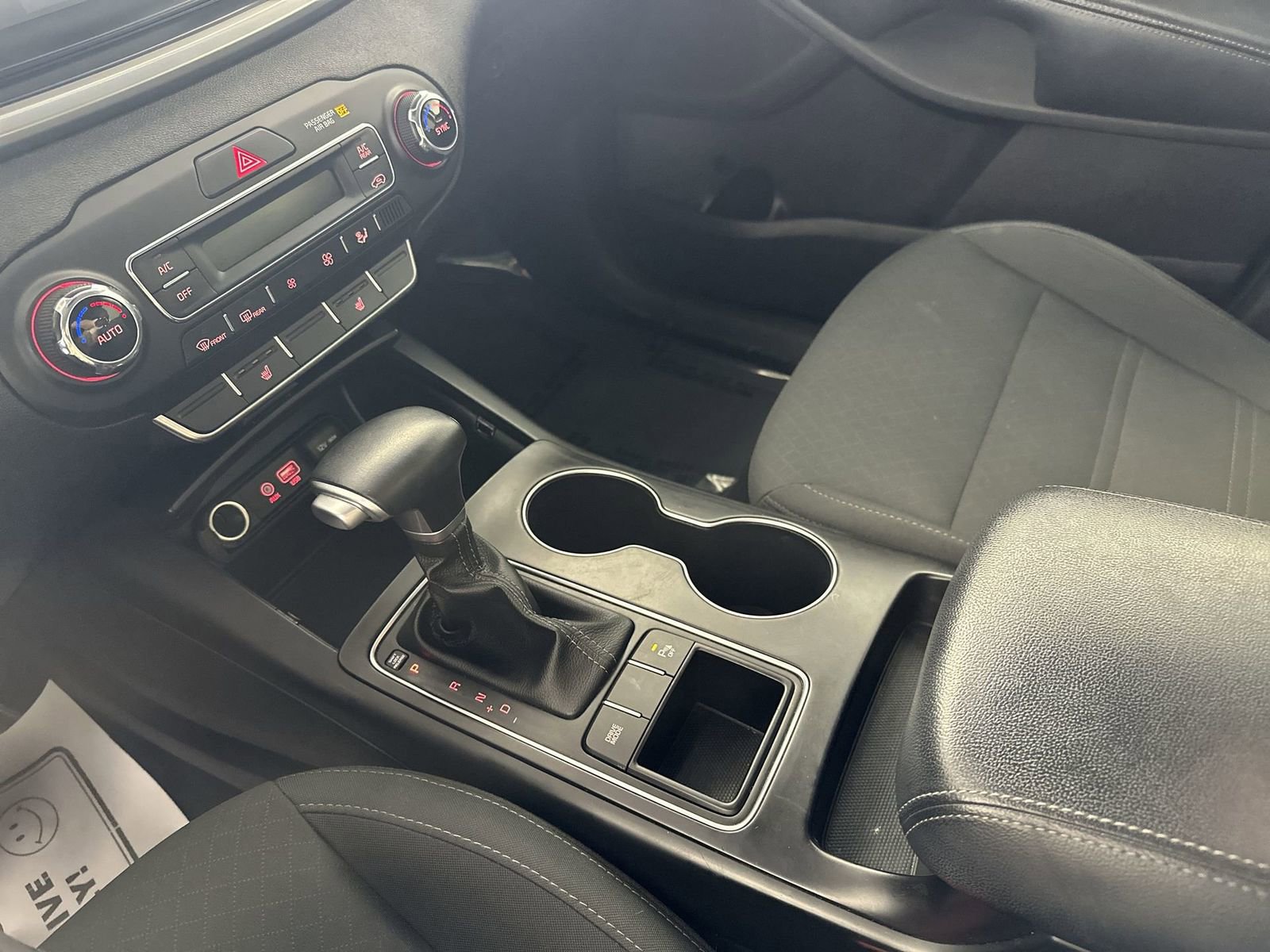 Used 2020 Kia Sorento S image 25