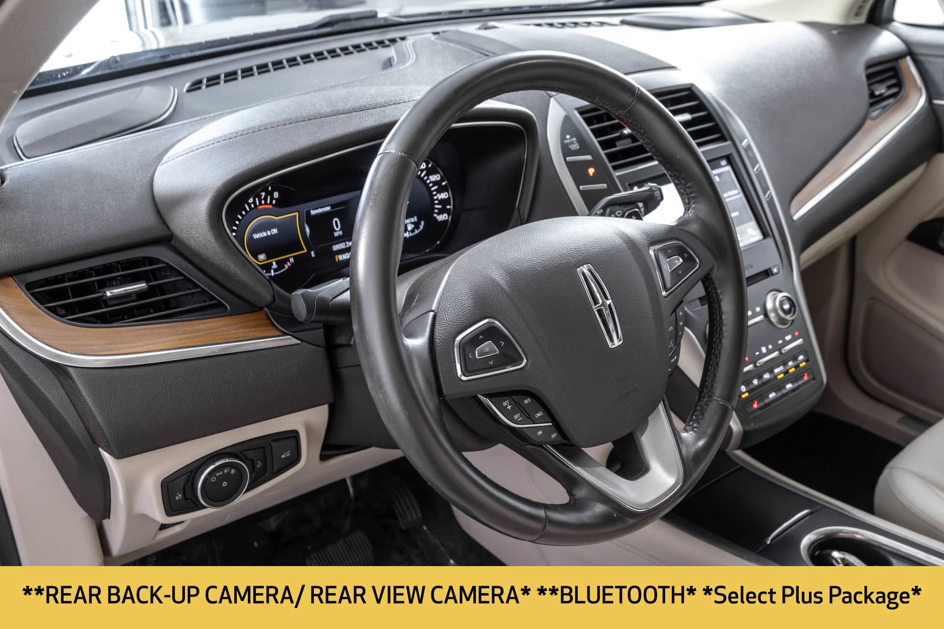 Used 2017 Lincoln MKC Select w/ Select Plus Package AWD/4WD image 5
