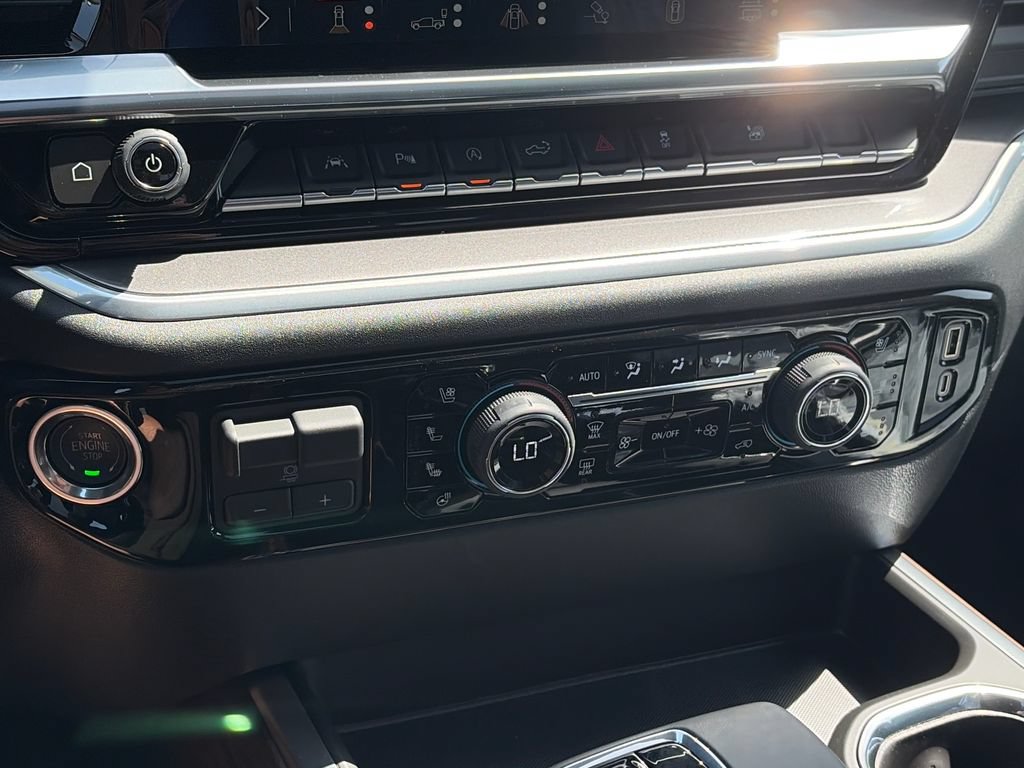 New 2026 Chevrolet Silverado 1500 High Country AWD/4WD image 25