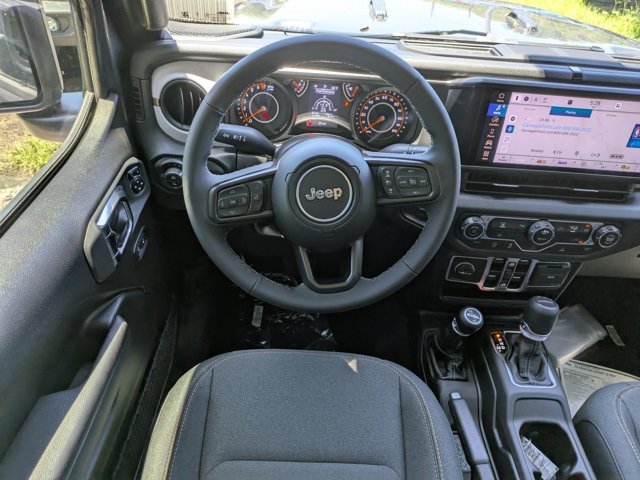 New 2025 Jeep Gladiator Sport image 14