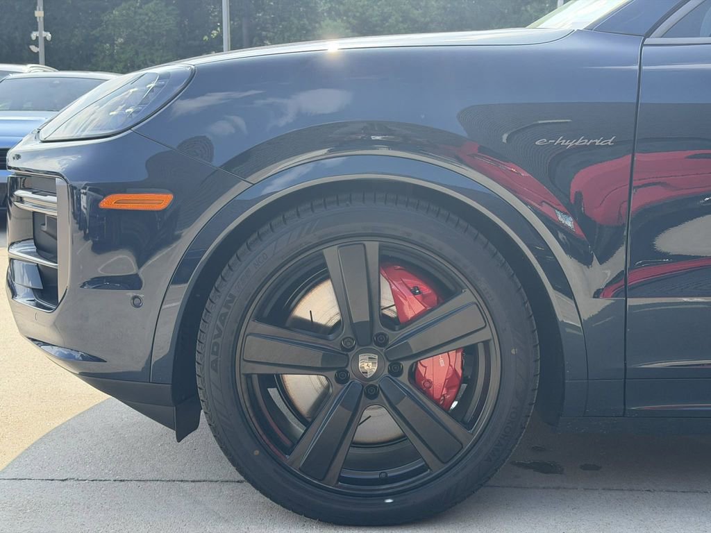 New 2026 Porsche Cayenne Turbo AWD/4WD image 11