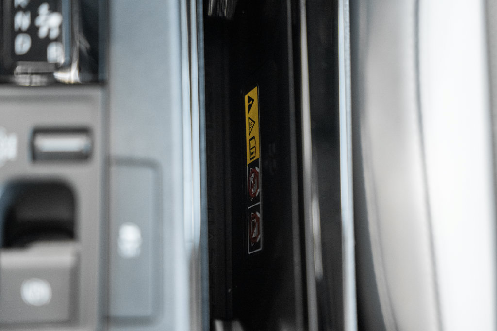 Used 2024 Toyota Prius Limited AWD/4WD image 25