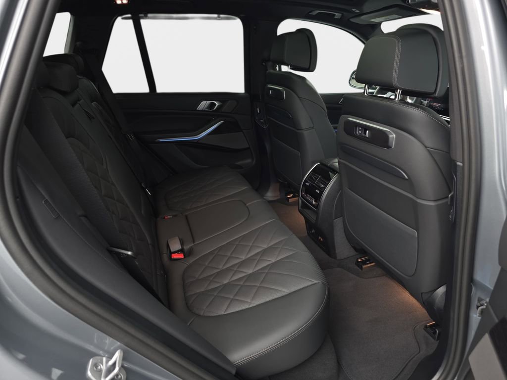 New 2026 BMW X5 xDrive50e w/ Executive Package image 11