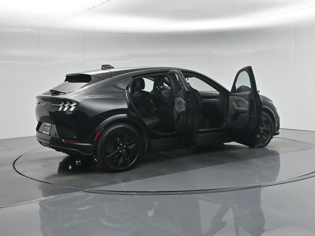 Used 2025 Ford Mustang Mach-E GT image 4