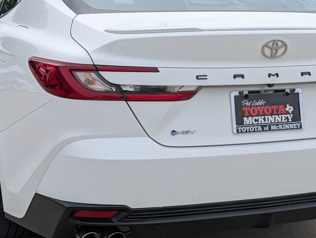 Used 2025 Toyota Camry SE FWD image 8
