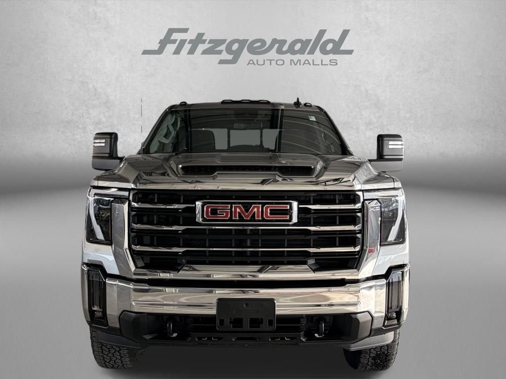 Used 2025 GMC Sierra 2500 SLE w/ SLE Value Package; AWD/4WD image 5