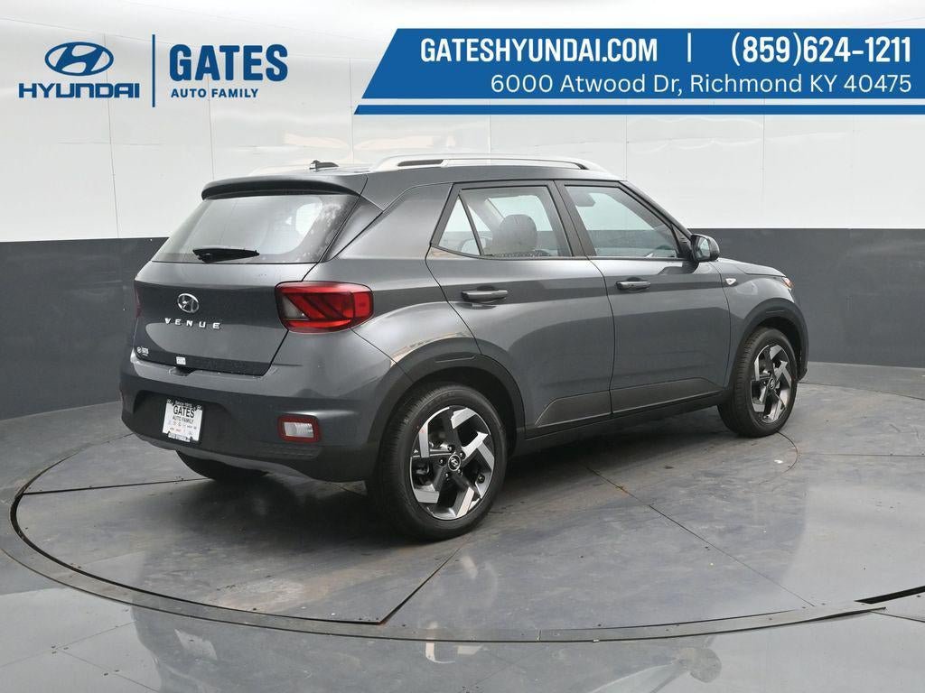 New 2026 Hyundai Venue SEL FWD image 2
