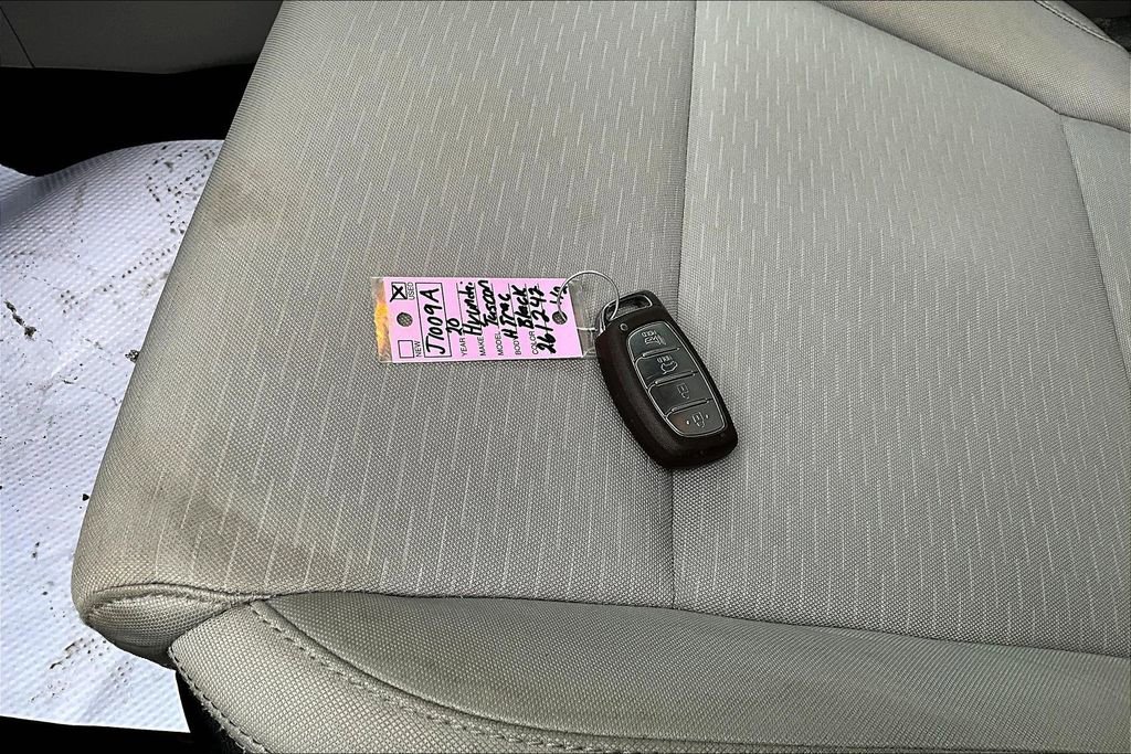 Used 2020 Hyundai Tucson SEL w/ Cargo Package image 10