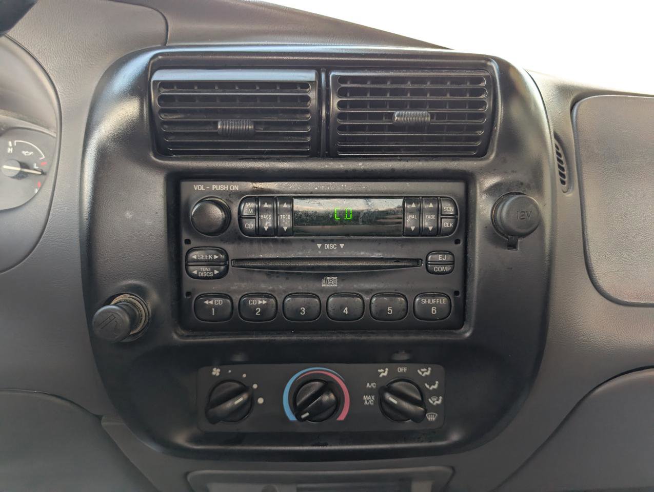 Used 2002 Ford Ranger XLT image 14