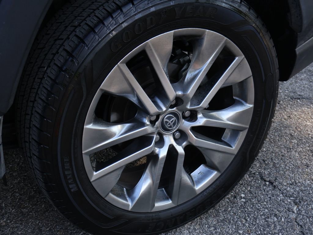 Used 2020 Toyota RAV4 Limited w/ Limited Grade Weather Package AWD/4WD image 38