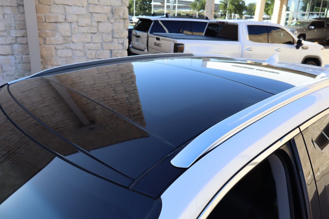 Used 2017 Lexus RX 450h AWD w/ Luxury Package image 4