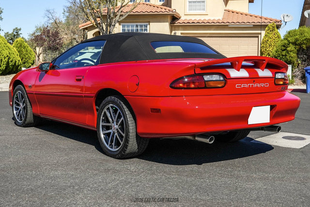 Used 2002 Chevrolet Camaro Z28 w/ SS Performance/Appearance Pkg RWD image 16