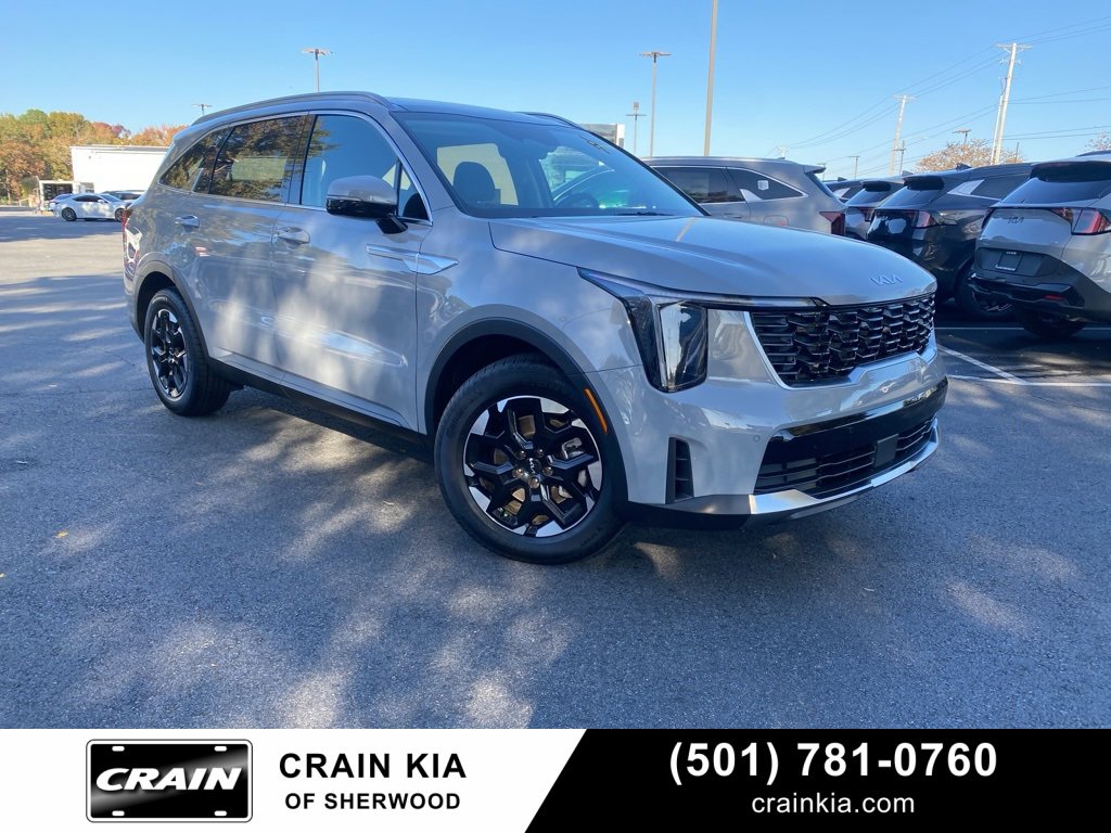 New 2025 Kia Sorento S w/ Panoramic Sunroof Package