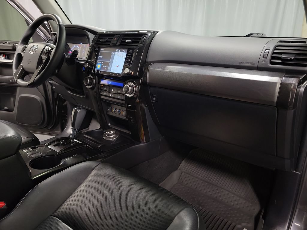 Used 2020 Toyota 4Runner Nightshade AWD/4WD image 31