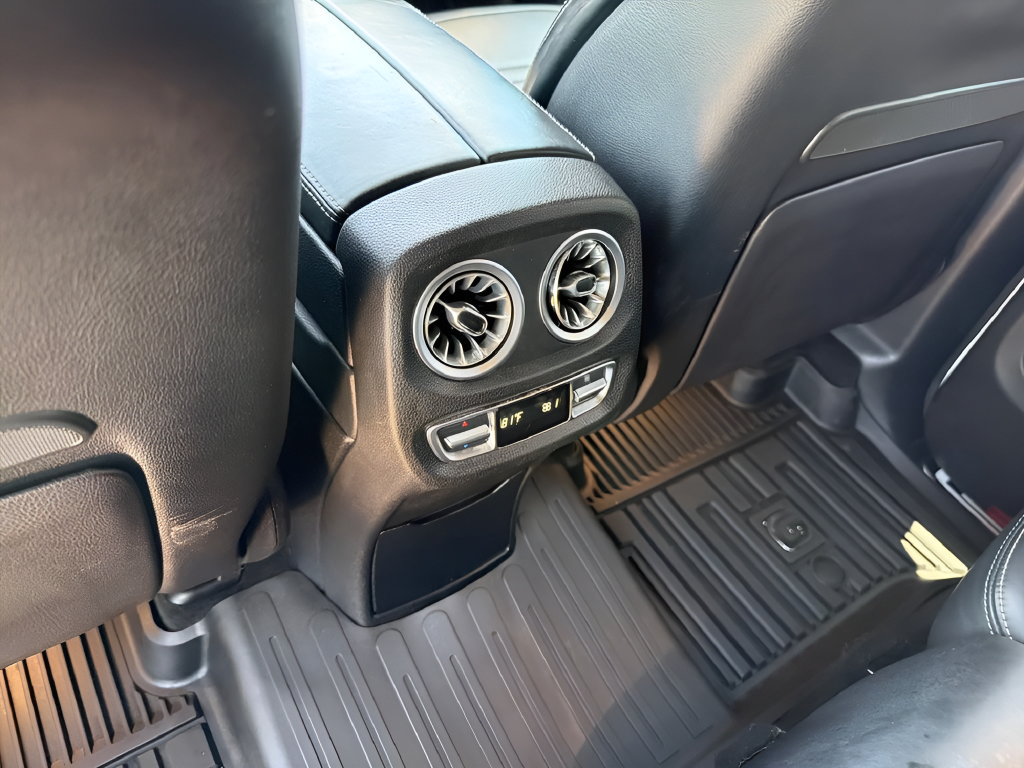 Used 2020 Mercedes-Benz G 550 w/ Exclusive Interior Package image 38