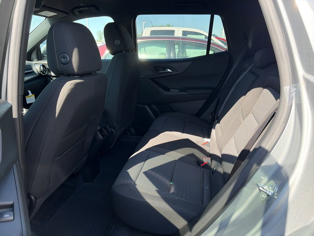 New 2026 Chevrolet Equinox LT w/ Safety and Technology Package FWD image 24