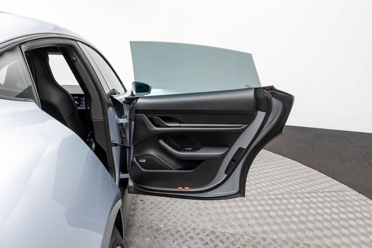 Used 2020 Porsche Taycan 4S image 13