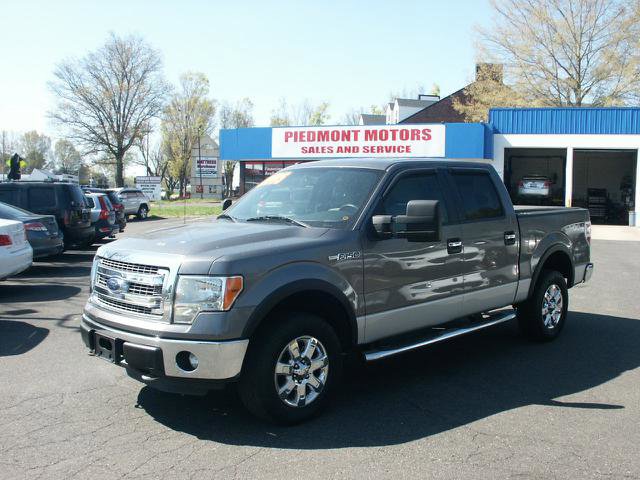 Used 2013 Ford F150 XLT w/ Luxury Equipment Group AWD/4WD image 1