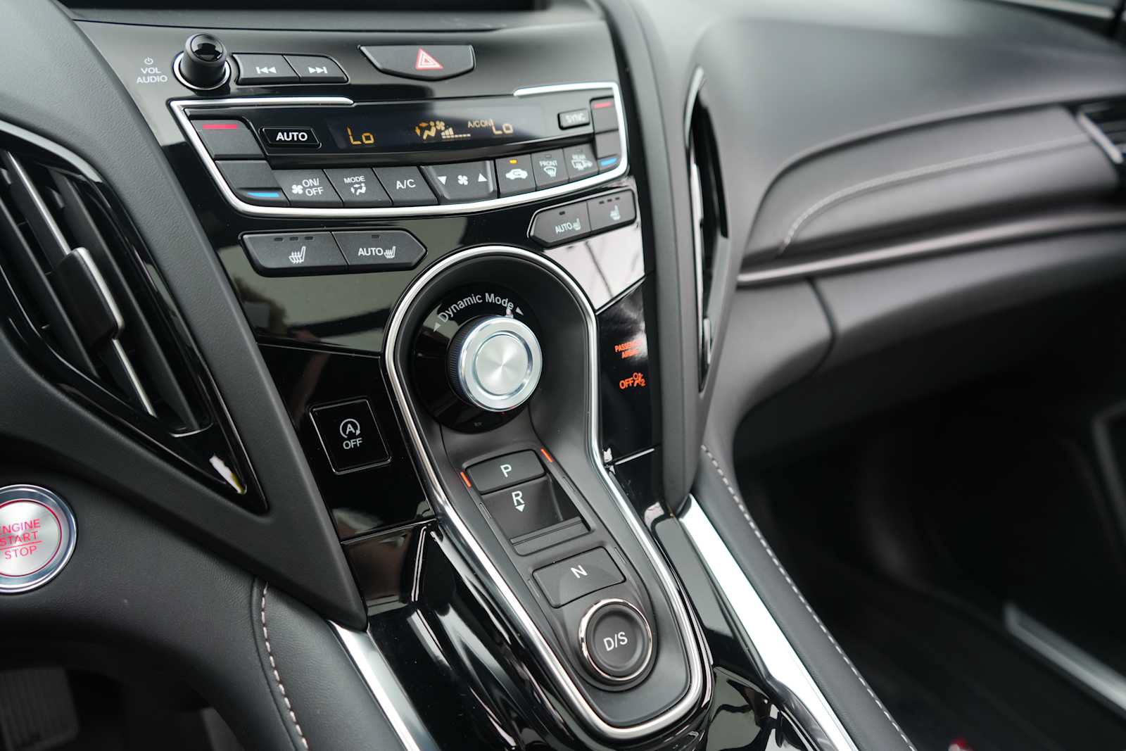 Certified 2025 Acura RDX SH-AWD image 24