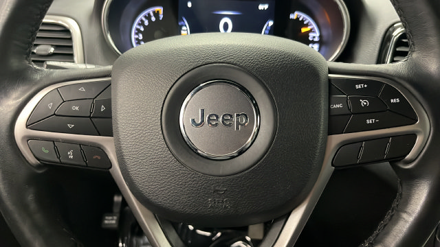 Used 2019 Jeep Grand Cherokee Limited AWD/4WD image 16