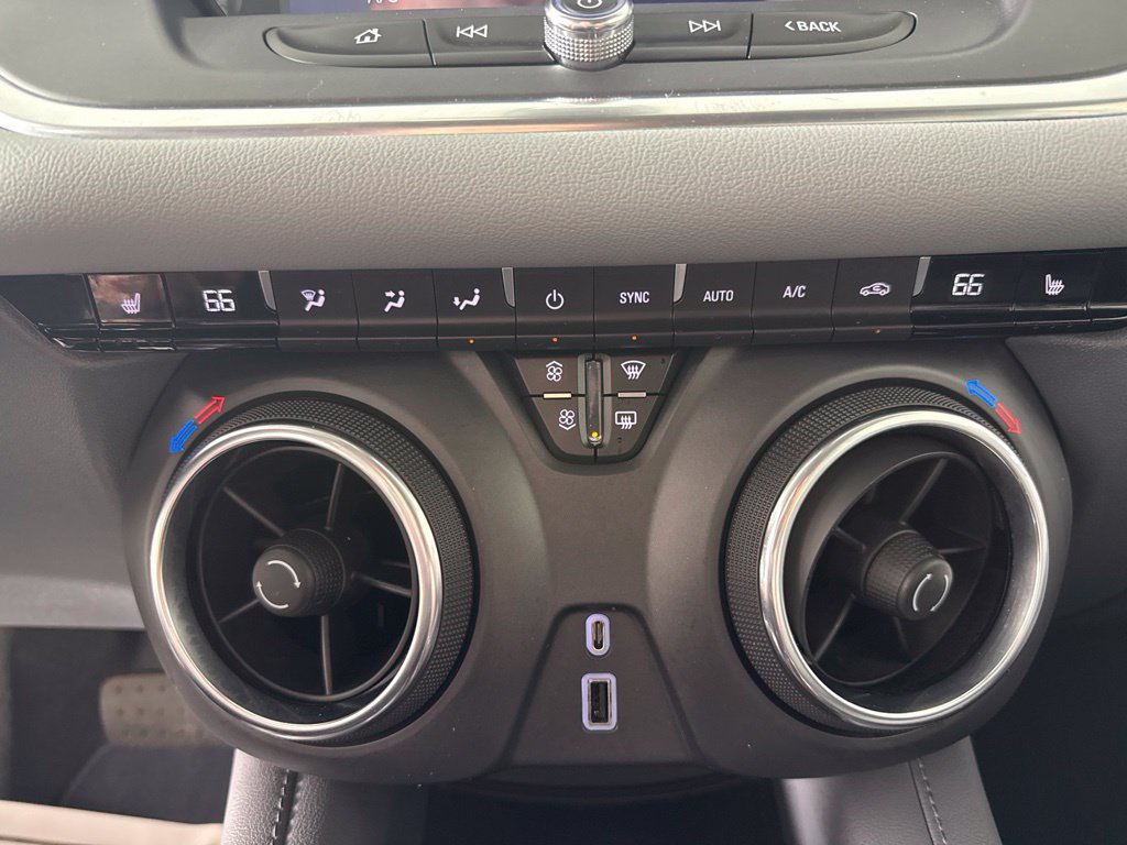 Used 2022 Chevrolet Blazer LT FWD image 20